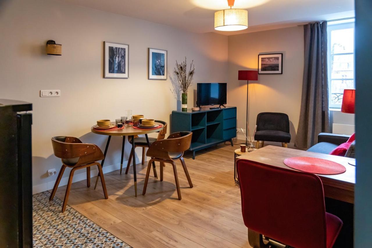 Escapade Place 11 - Appartement A2 Dinan Centre Bagian luar foto